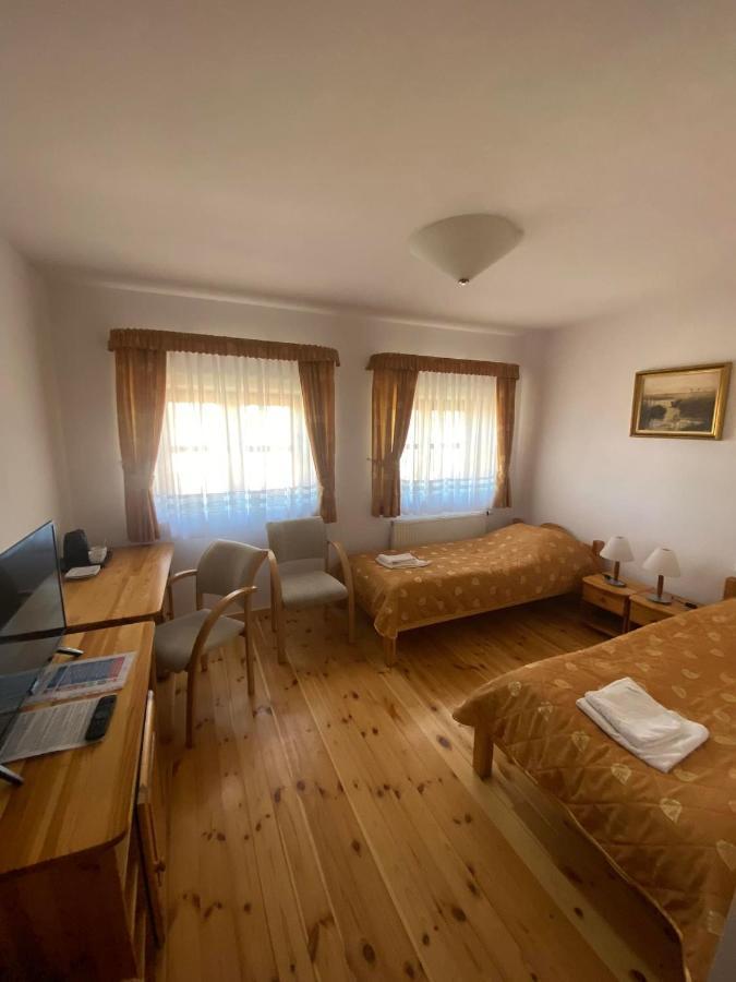 Osrodek Wrzosowa Gora - Pokoje Ruciane-Nida Exteriör bild